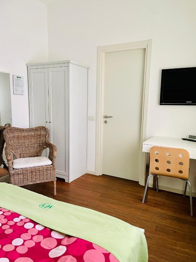 Via Padova 165 Hotell Milano Exteriör bild